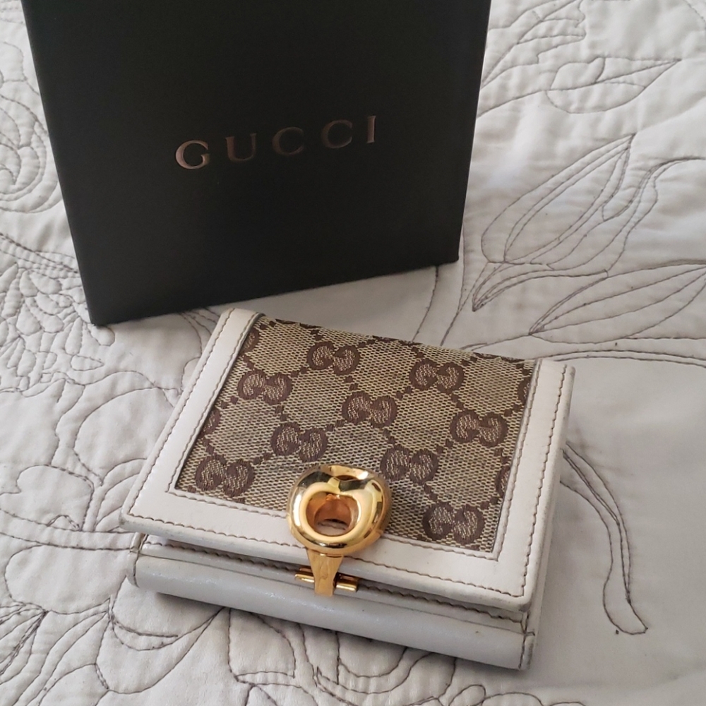 Gucci monogram wallet